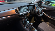 Vauxhall Grandland 1.2 Turbo SE 5dr Petrol Hatchback